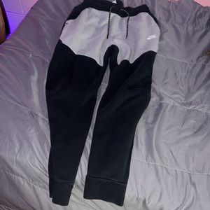 Nike Tech Fleece Joggers - Black/Grey